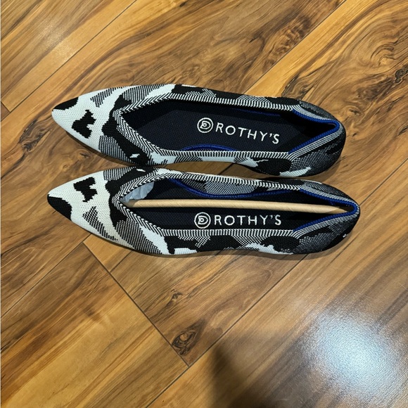 Rothy’s - Picture 2 of 5